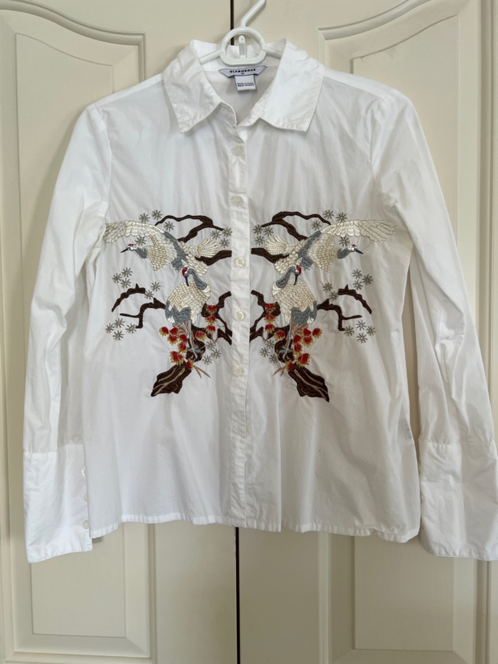 Glamorous Embroidered White Cotton Button-Up Shirt by Neiman Marcus 
Size XS